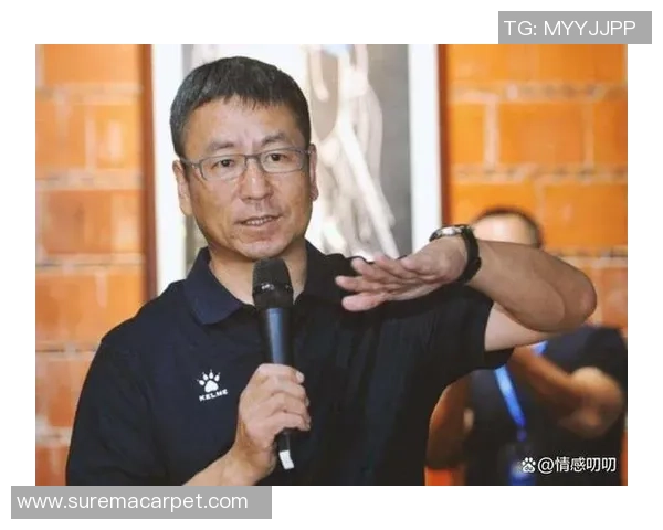 姚明与白岩松的对话:体育与文化交汇的深度探讨与思考 姚明与白岩松的对话:体育与文化交汇的深度探讨与思考