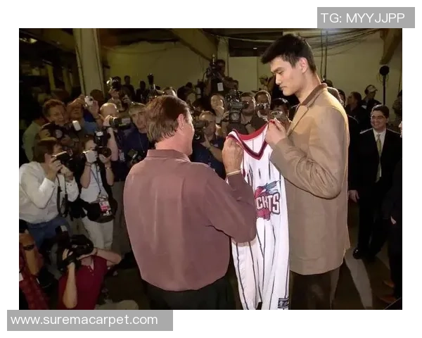 姚明的对手们如何在赛场上挑衅这位篮球巨星的传奇故事 姚明的对手们如何在赛场上挑衅这位篮球巨星的传奇故事