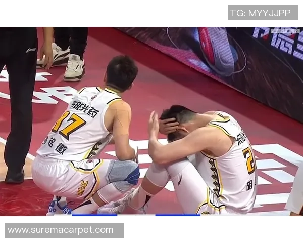 姚明怒吼裁判引发热议球场上情绪失控的背后故事揭秘