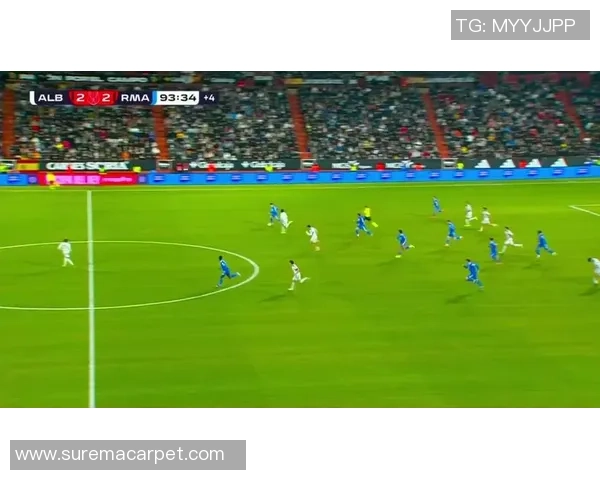 国王杯精彩对决皇马与AC米兰激战成平局绝杀瞬间震撼全场 国王杯精彩对决皇马与AC米兰激战成平局绝杀瞬间震撼全场