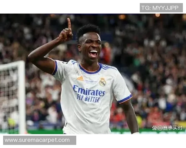 意甲激战本菲卡大胜热刺争议判罚引发全场热议 意甲激战本菲卡大胜热刺争议判罚引发全场热议