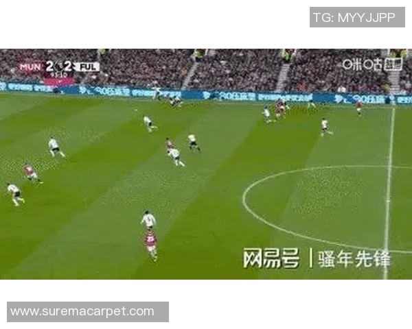 友谊赛激战曼城与阿森纳平局红牌争议引发全场热议