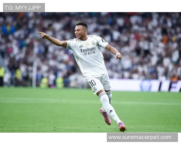 西甲精彩对决皇马在补时阶段绝杀AC米兰全场沸腾