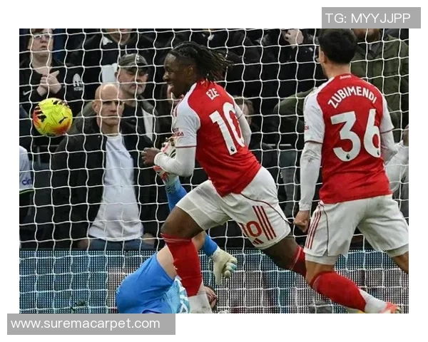 世界杯精彩瞬间曼联5-0大胜阿森纳乌龙球引爆全场回顾十大进球