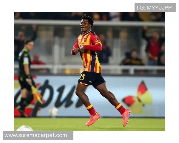 世界杯历史冷门尤文图斯与曼联激战成平局神扑瞬间震撼全场