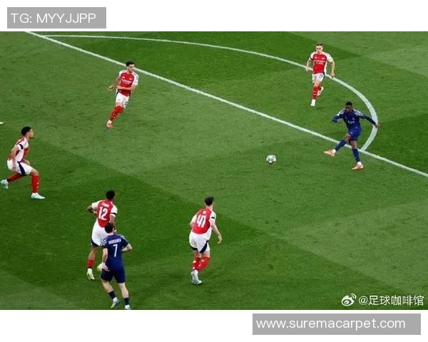 意甲激战巴黎圣日耳曼险胜阿森纳神扑瞬间引发转会热议